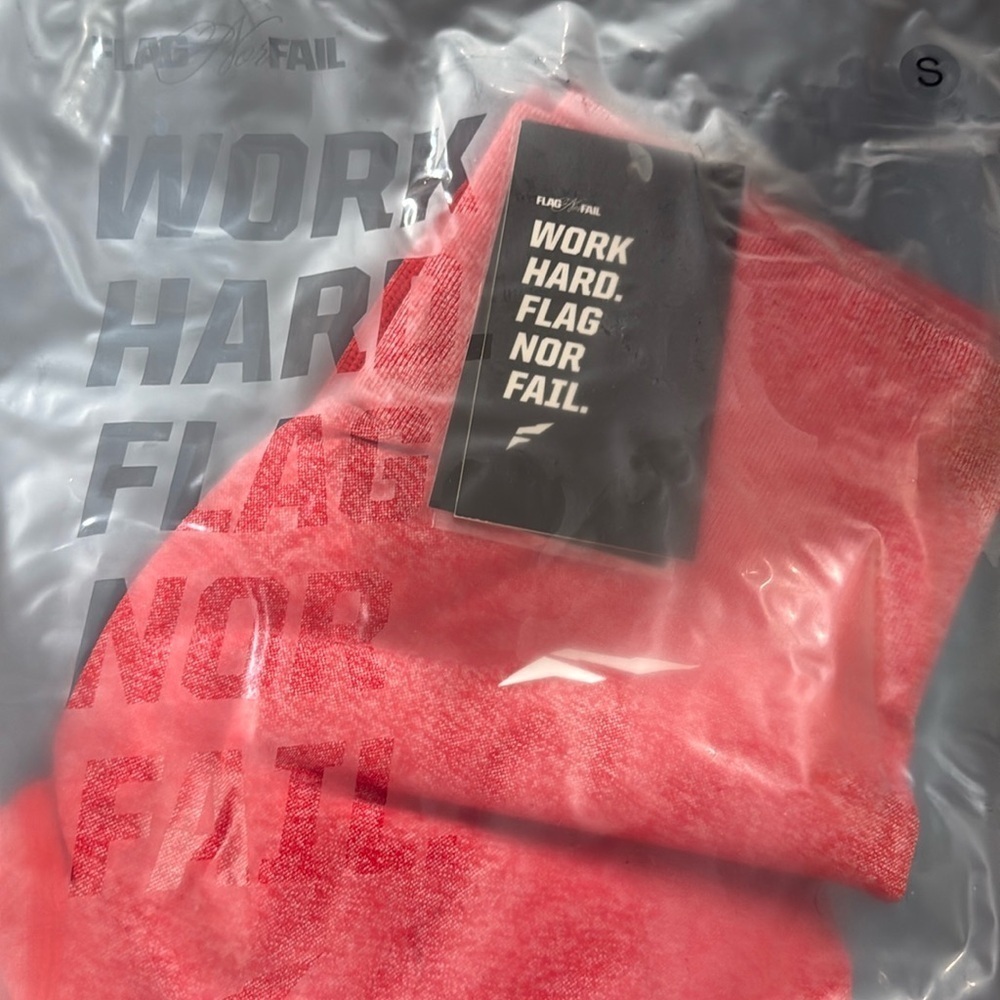 [Flag Nor Fail] NWT SEAMLESS TIGHTS - RED - Picture 5 of 7